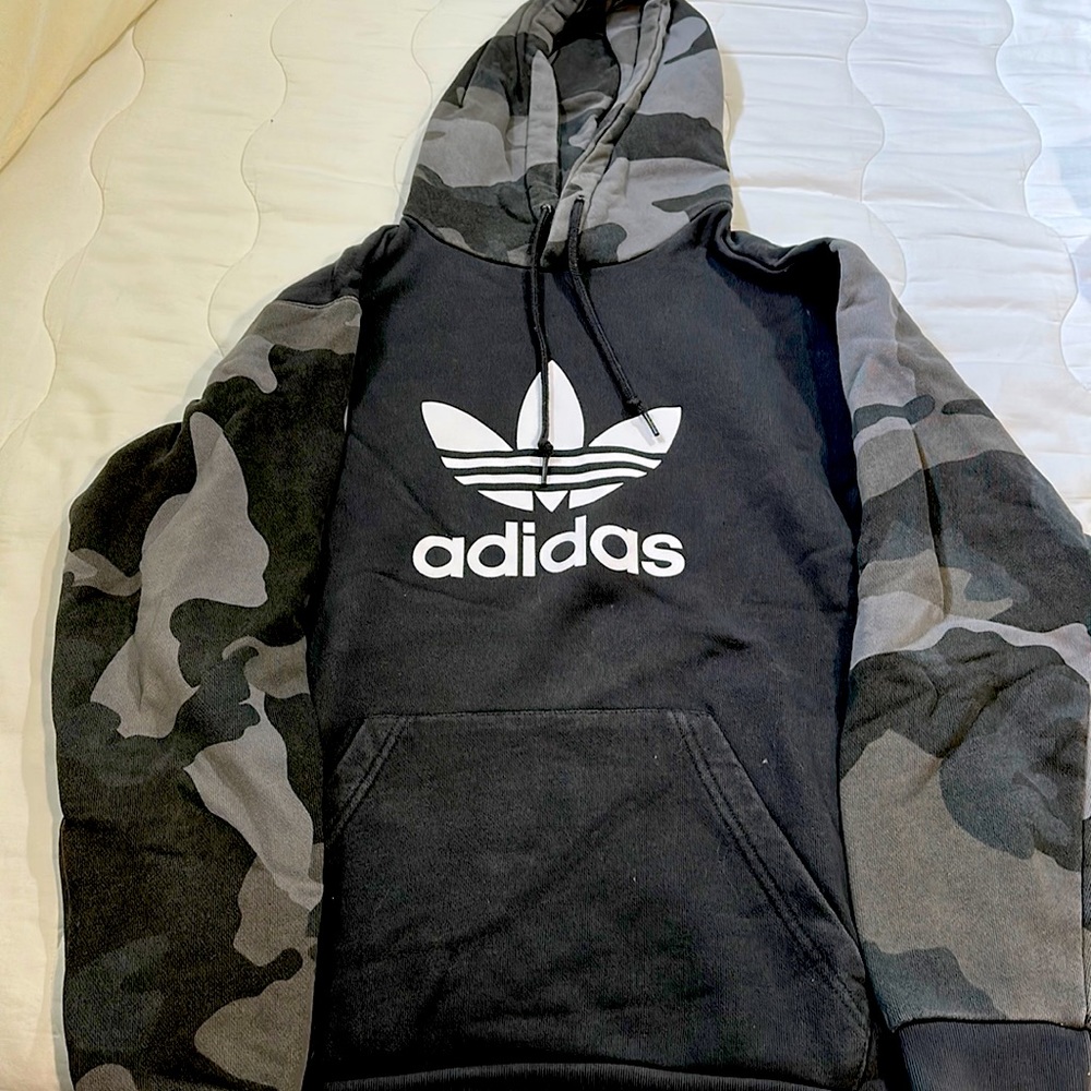 Adidas hooded sweatshirt gray camo